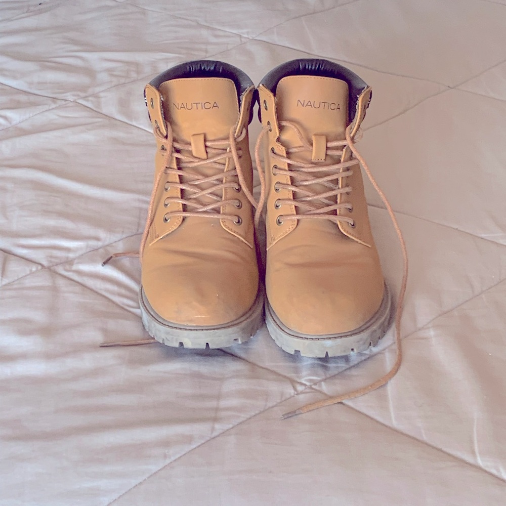 Beige Nautica size 10 working boots!